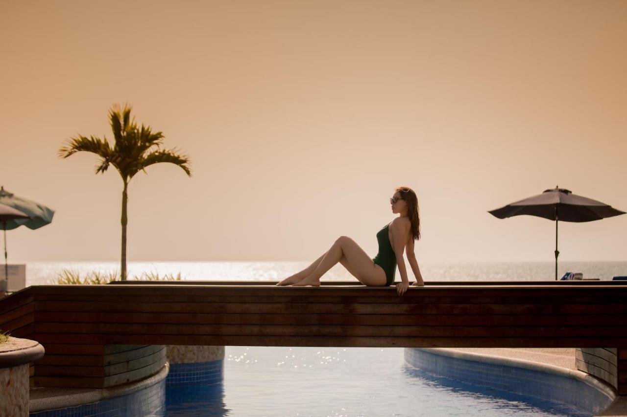 Diamond Bay Hotel Mazatlan Exterior photo