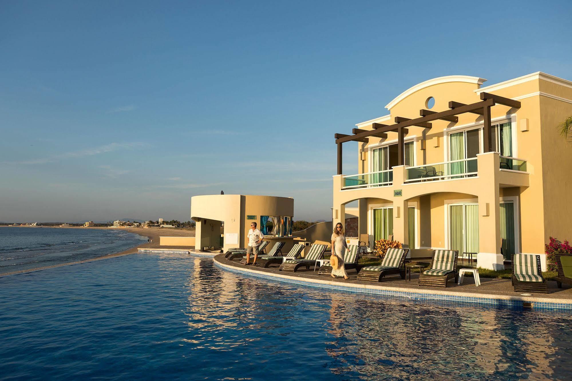 Diamond Bay Hotel Mazatlan Exterior photo